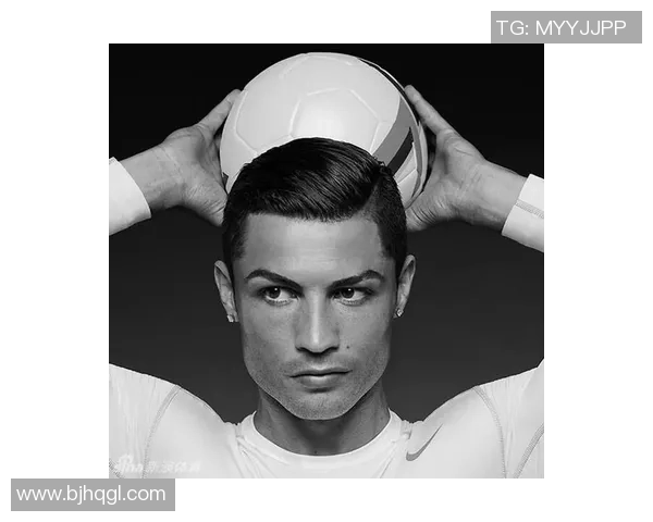 足球明星理发全过程揭秘从剪发到造型的精彩瞬间分享